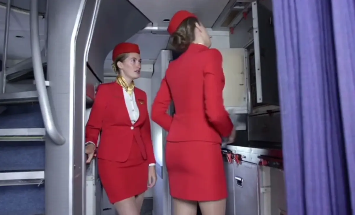 《法国空姐2019(多塞尔航空)》资源下载-手机免费观看全集-法国空姐高清完整版在线播放
