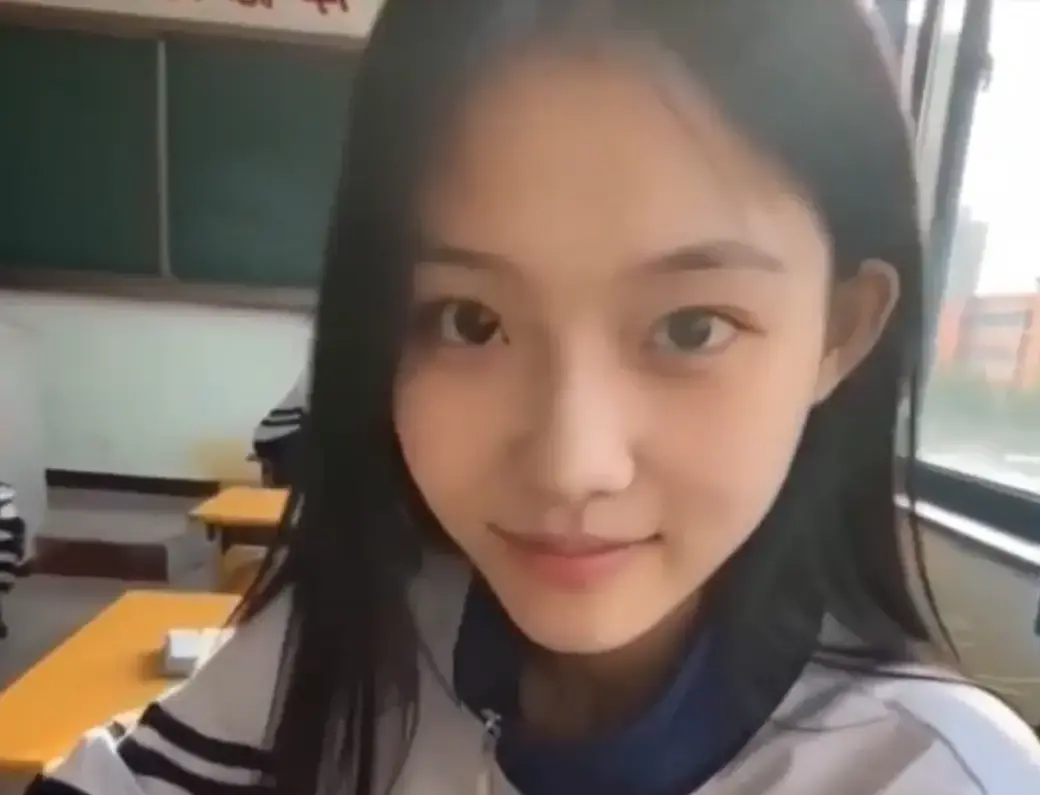 《我的十八岁女友》无删减版在线观看 - 星空影院4K蓝光画质高甜治愈短剧全集免费播放 - 我的十八岁女友结局超甜追完又想谈恋爱